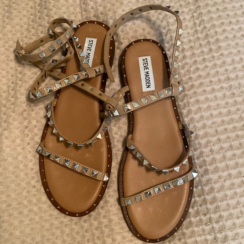 Nude/silver , size 9.5 , Steve Madden,